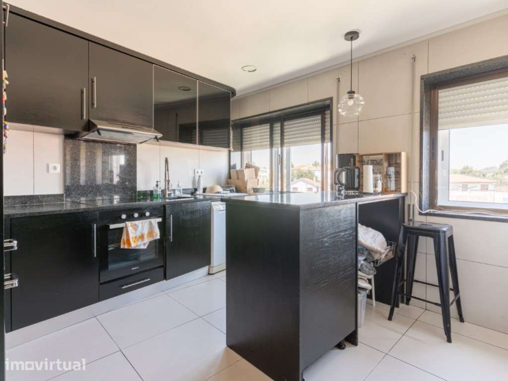 Apartamento T2 em Freamunde - Grande imagem: 2/18