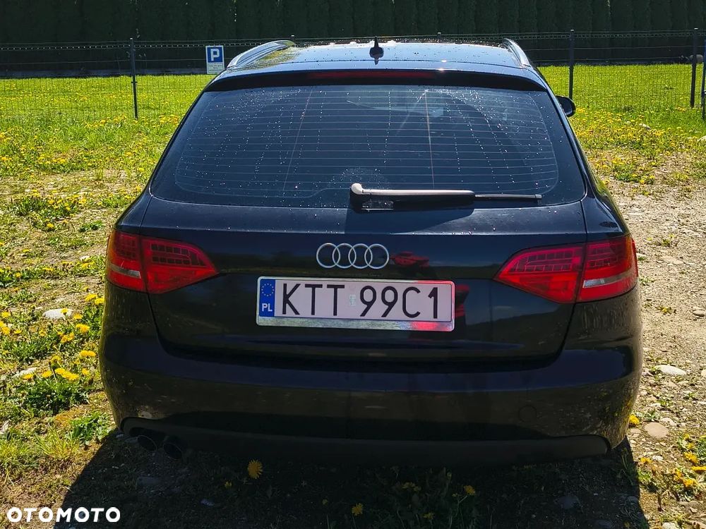 Audi A4 Avant - 4