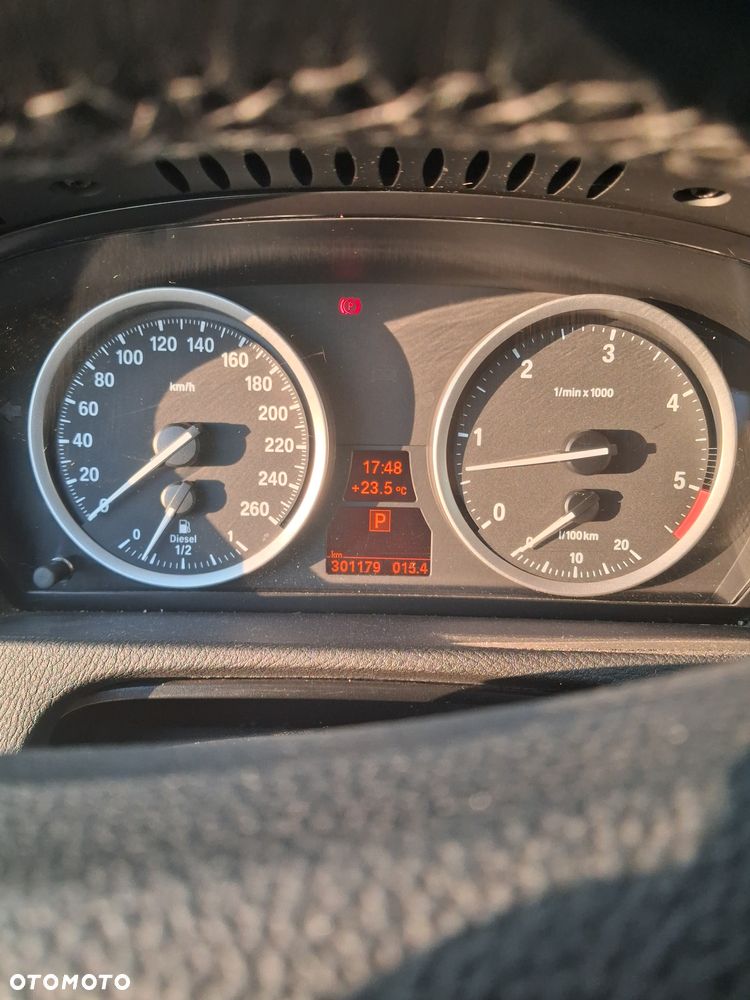 BMW X6 xDrive30d - 9