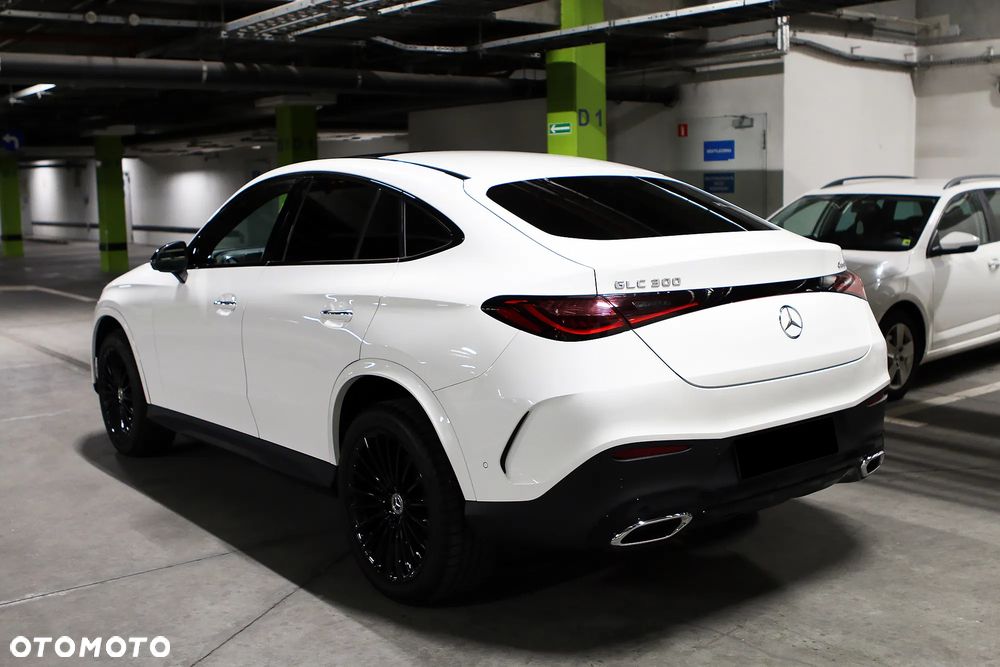 Mercedes-Benz GLC 300 mHEV 4-Matic AMG Line - 6