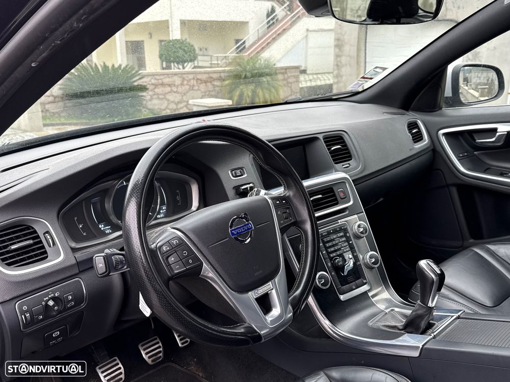 Volvo V60 2.0 D4 R-Design - 5