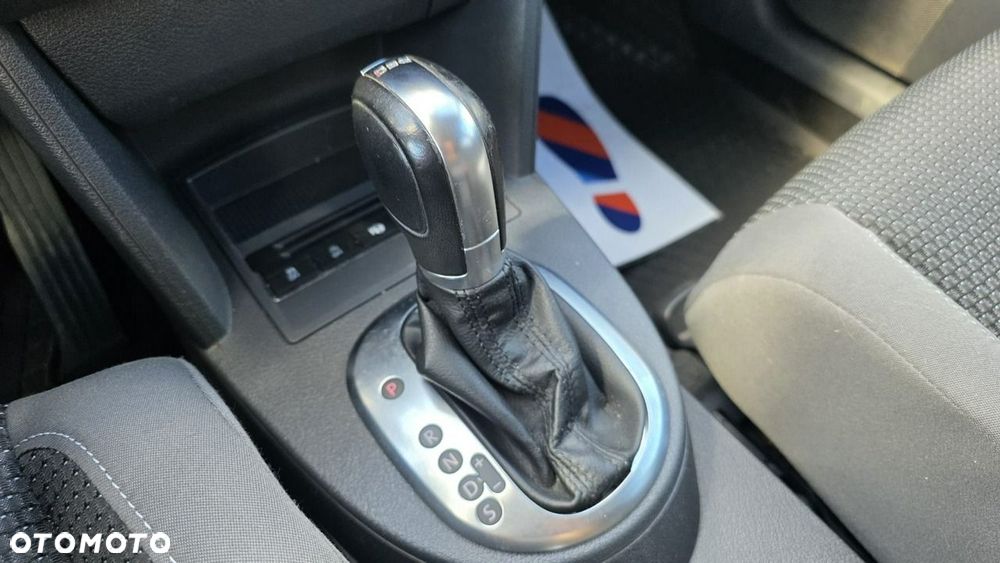 Volkswagen Touran - 15