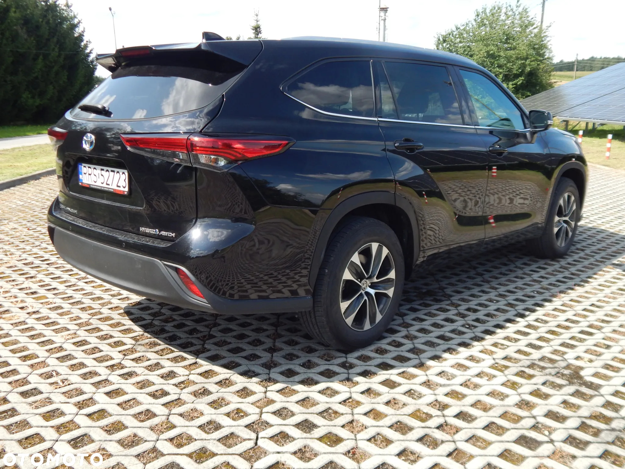 Toyota Highlander 2.5 Hybrid Business Edition - 11