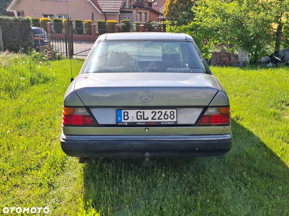 Mercedes-Benz W124 (1984-1993) - 4