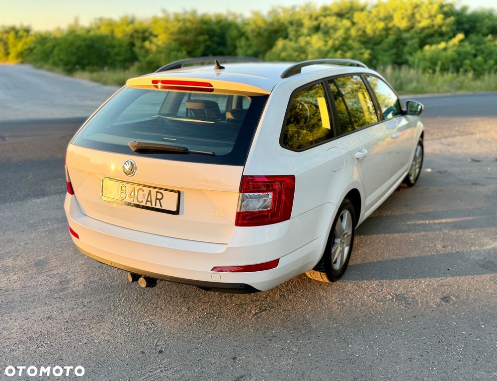 Skoda Octavia 1.6 TDI DPF Elegance - 6