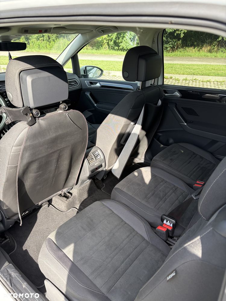 Volkswagen Touran - 21