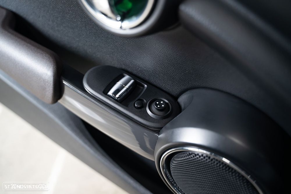 MINI 3 Portas Cooper D - 21