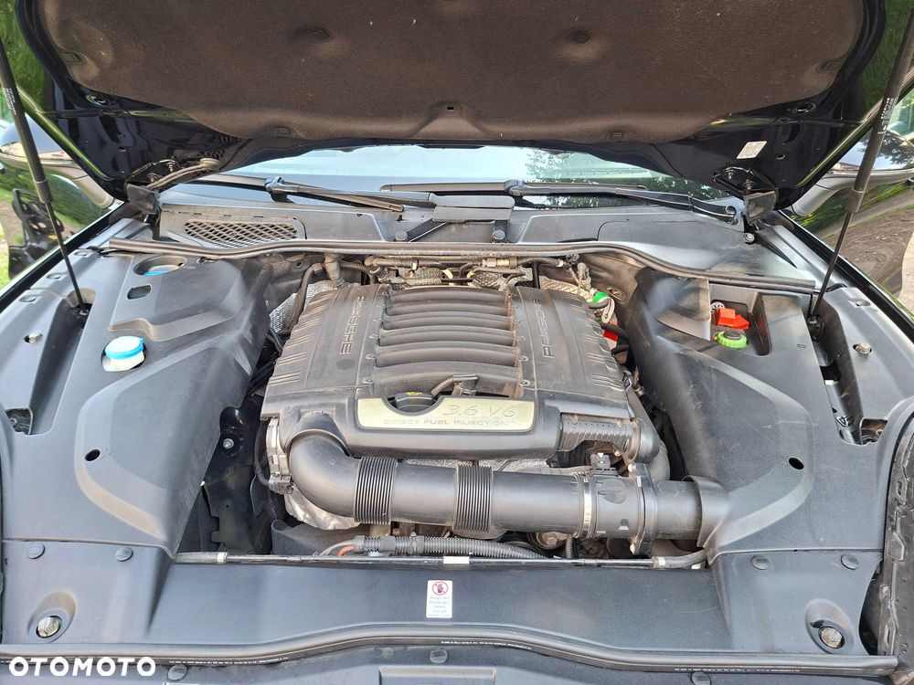Porsche Cayenne - 8