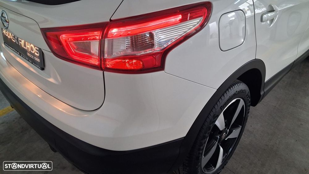 Nissan Qashqai 1.5 dCi N-Connecta 18 - 6