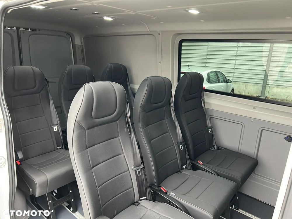 Volkswagen Crafter 35 L3H2/9 osobowy/furgon, 2.0 TD1 140 KM - 13