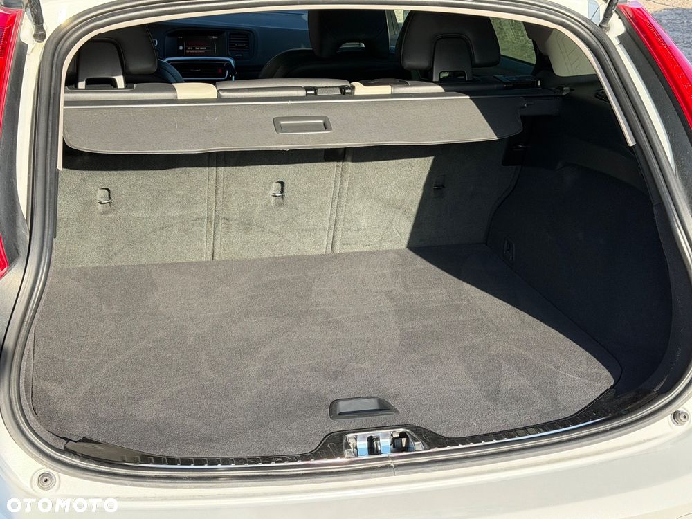 Volvo V60 Cross Country T5 AWD Geartronic Summum - 33
