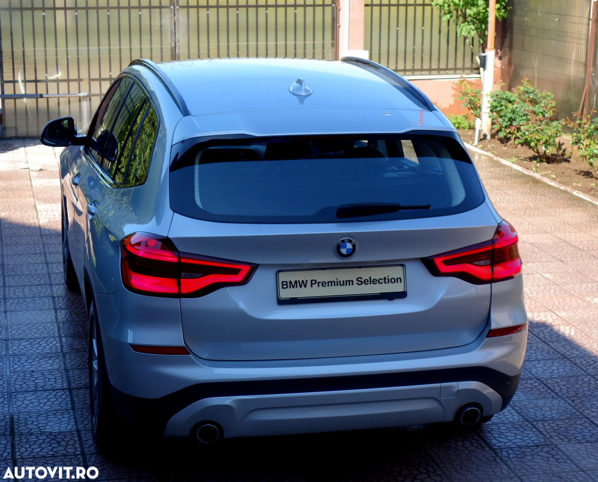 BMW X3 xDrive20i AT - 10