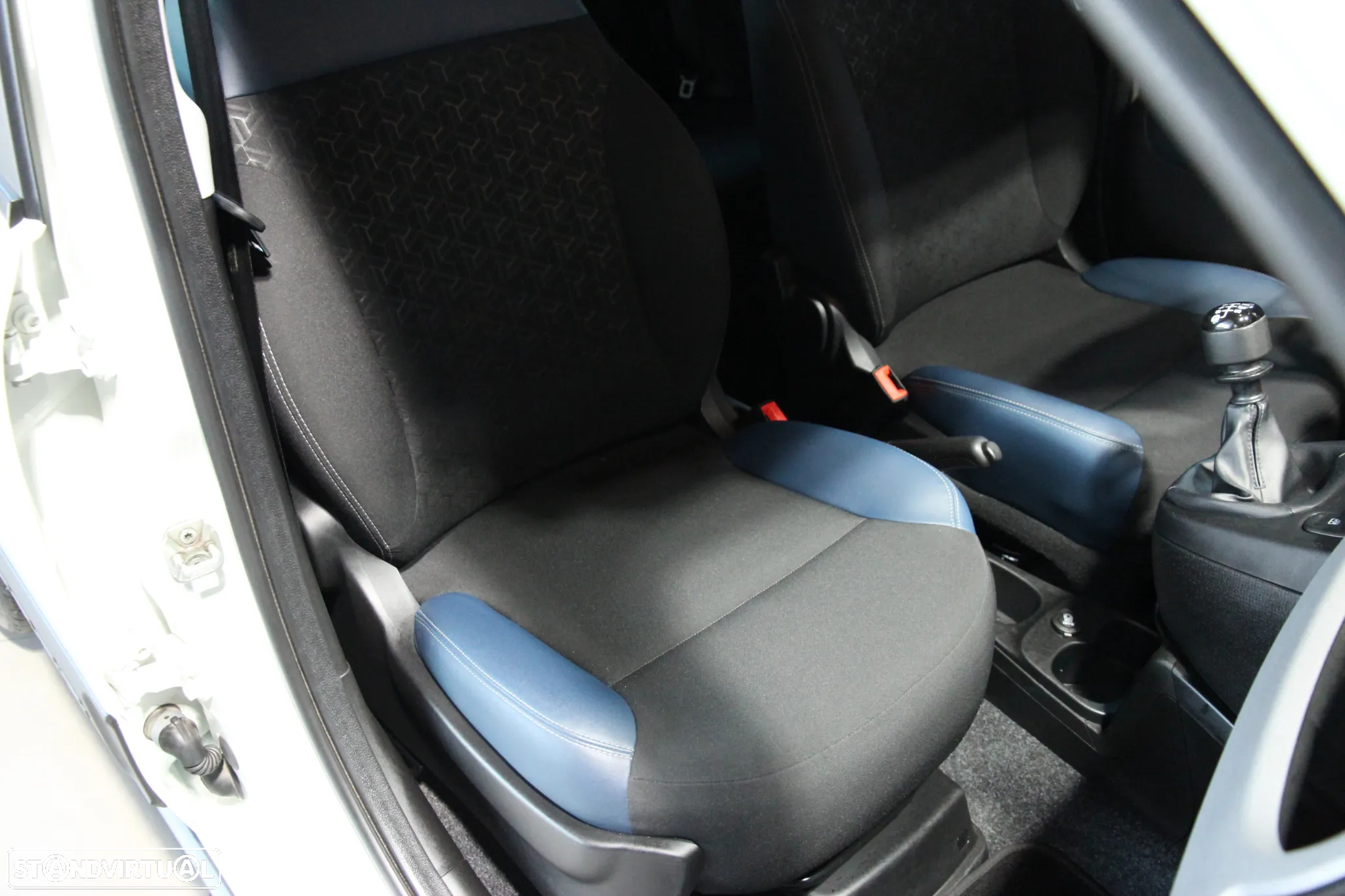 Fiat Panda 1.0 Hybrid Cross - 10