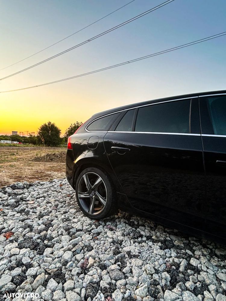 Volvo V60 D3 Geartronic R-Design - 8