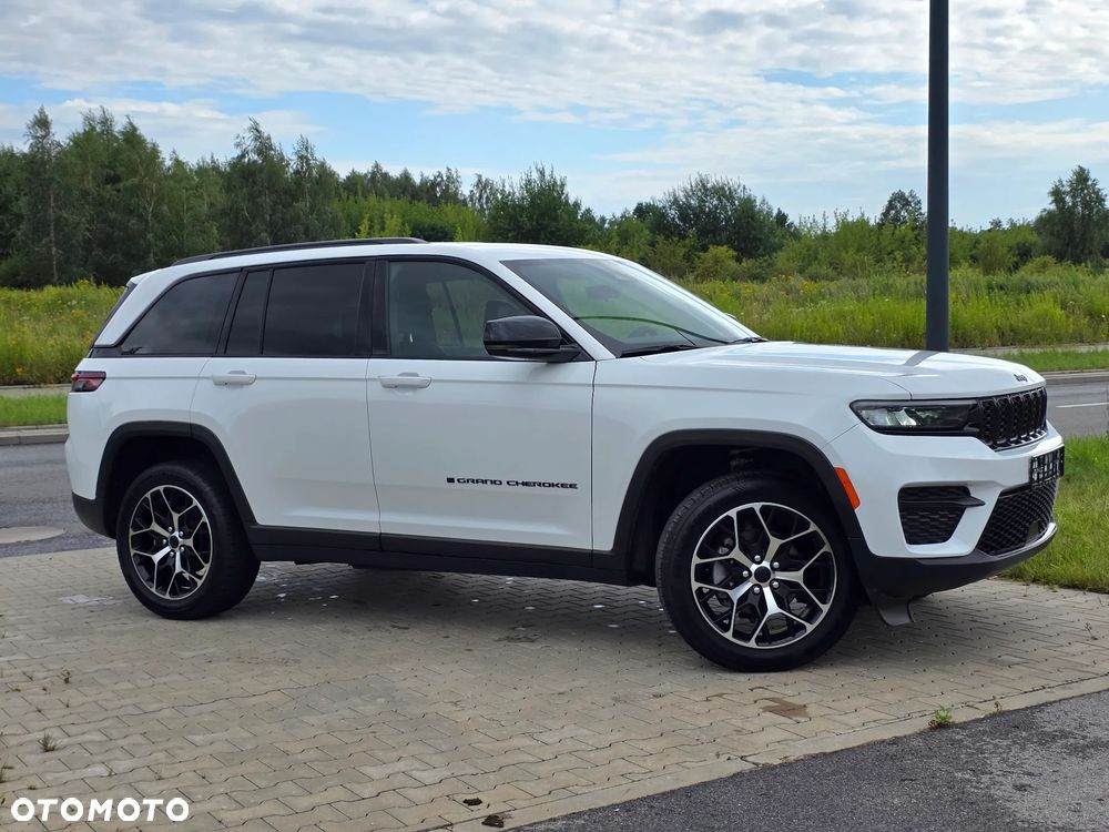 Jeep Grand Cherokee - 2