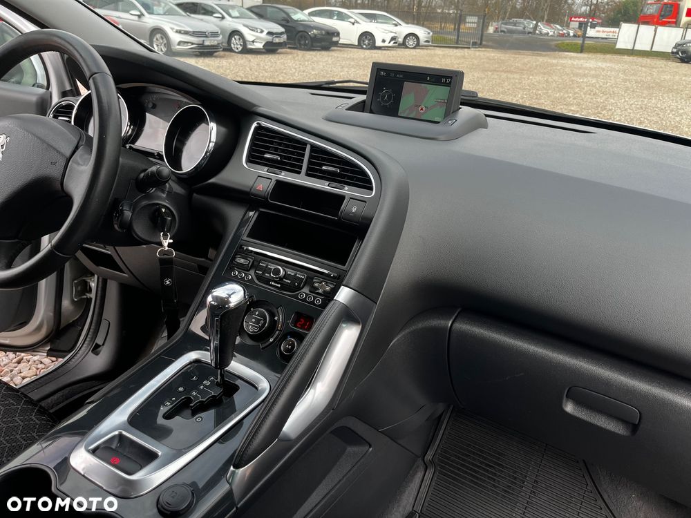 Peugeot 3008 1.6 BlueHDi Allure S&S EAT6 - 30