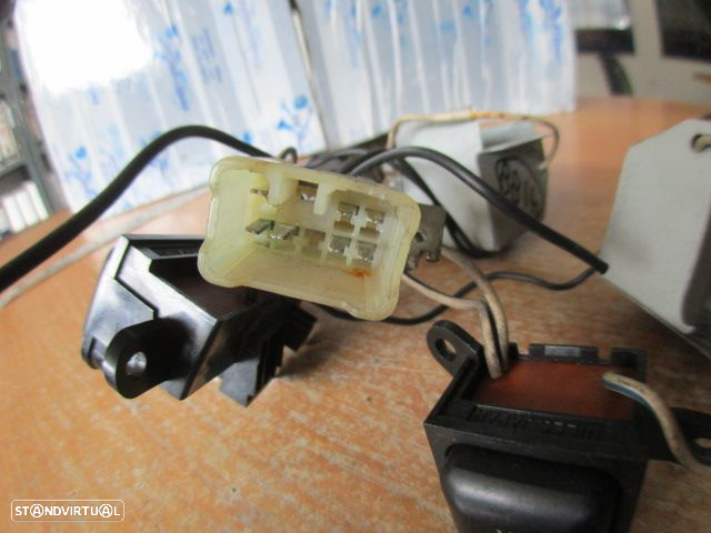 Interruptor Inter4188 MITSUBISHI SPACE WAGON 1993 2.0TD 82CV 5P VERMELHO INTERRUPTOR DE TETO - 3