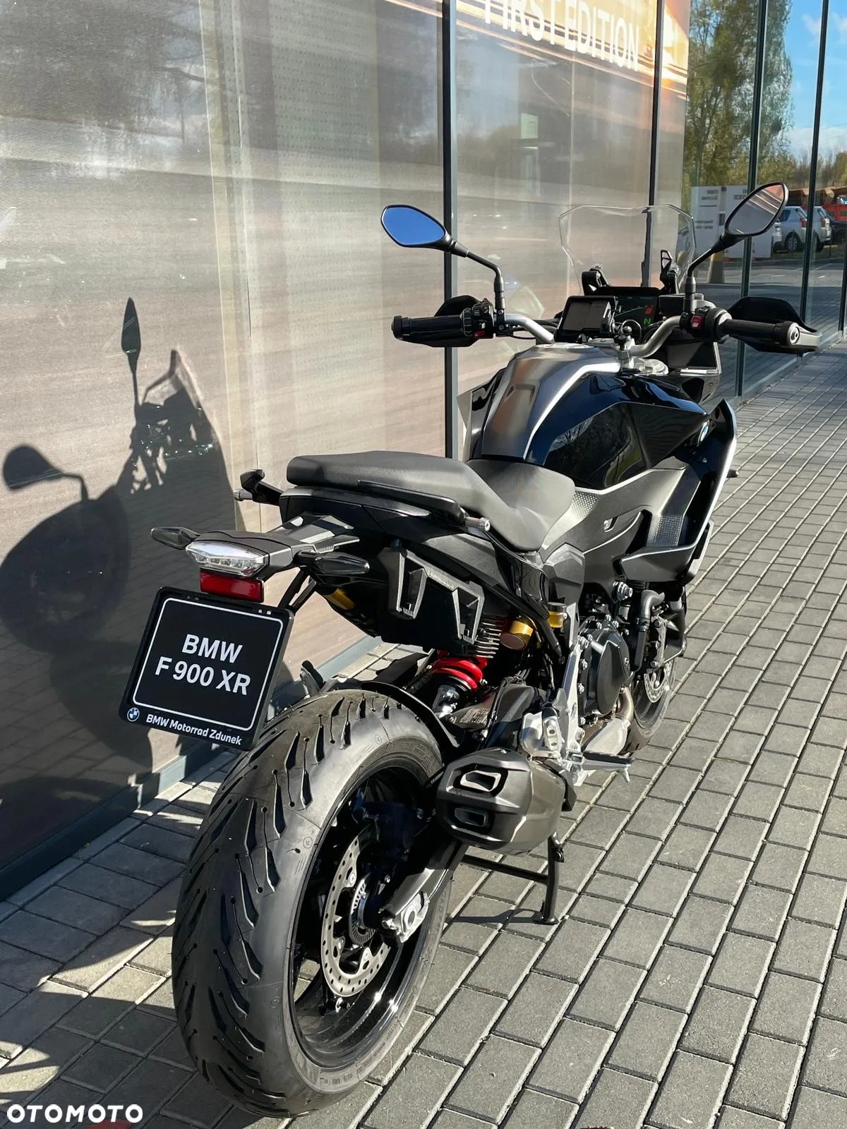 BMW F - 7