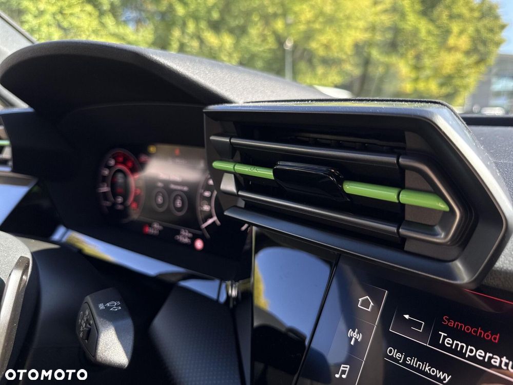 Audi RS3 Limousine - 24