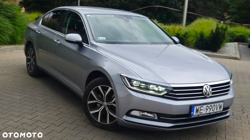 Volkswagen Passat - 8