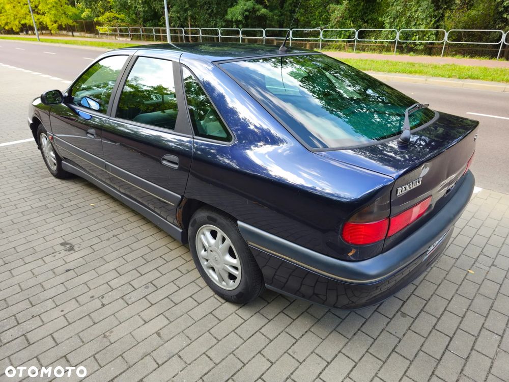 Renault Safrane 2.0 RT - 5