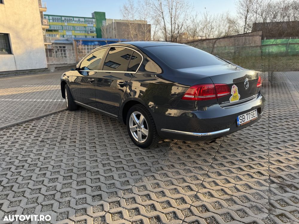 Volkswagen Passat 2.0 TDI 4Motion BlueMotion Technology DSG Highline - 3