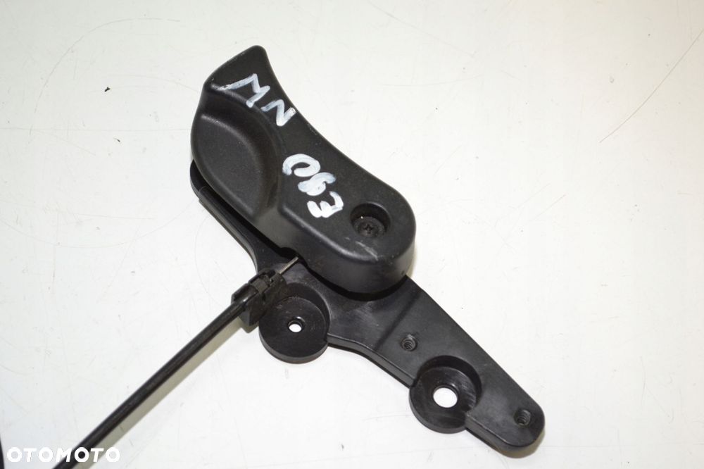 BMW E90 E91 RĄCZKA MECHANIZM OTWIERANIA MASKI LINKA 9150273 7058117 - 3