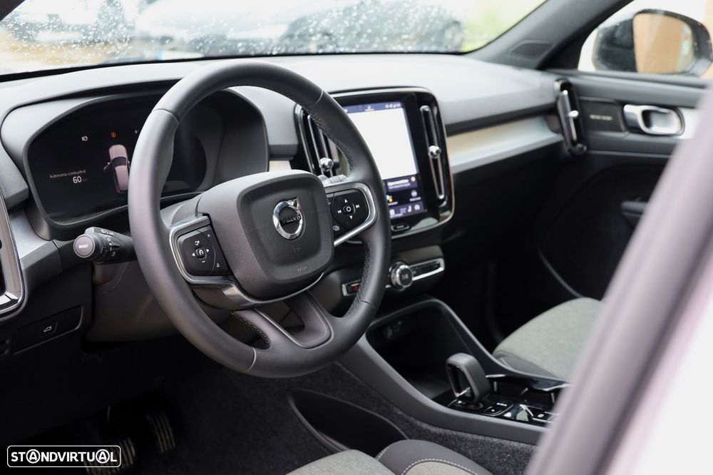 Volvo XC 40 2.0 B3 Plus Dark - 11