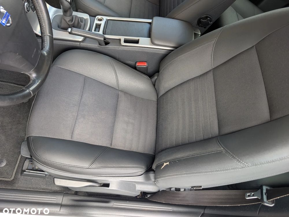 Volvo C30 1.8 Momentum - 19