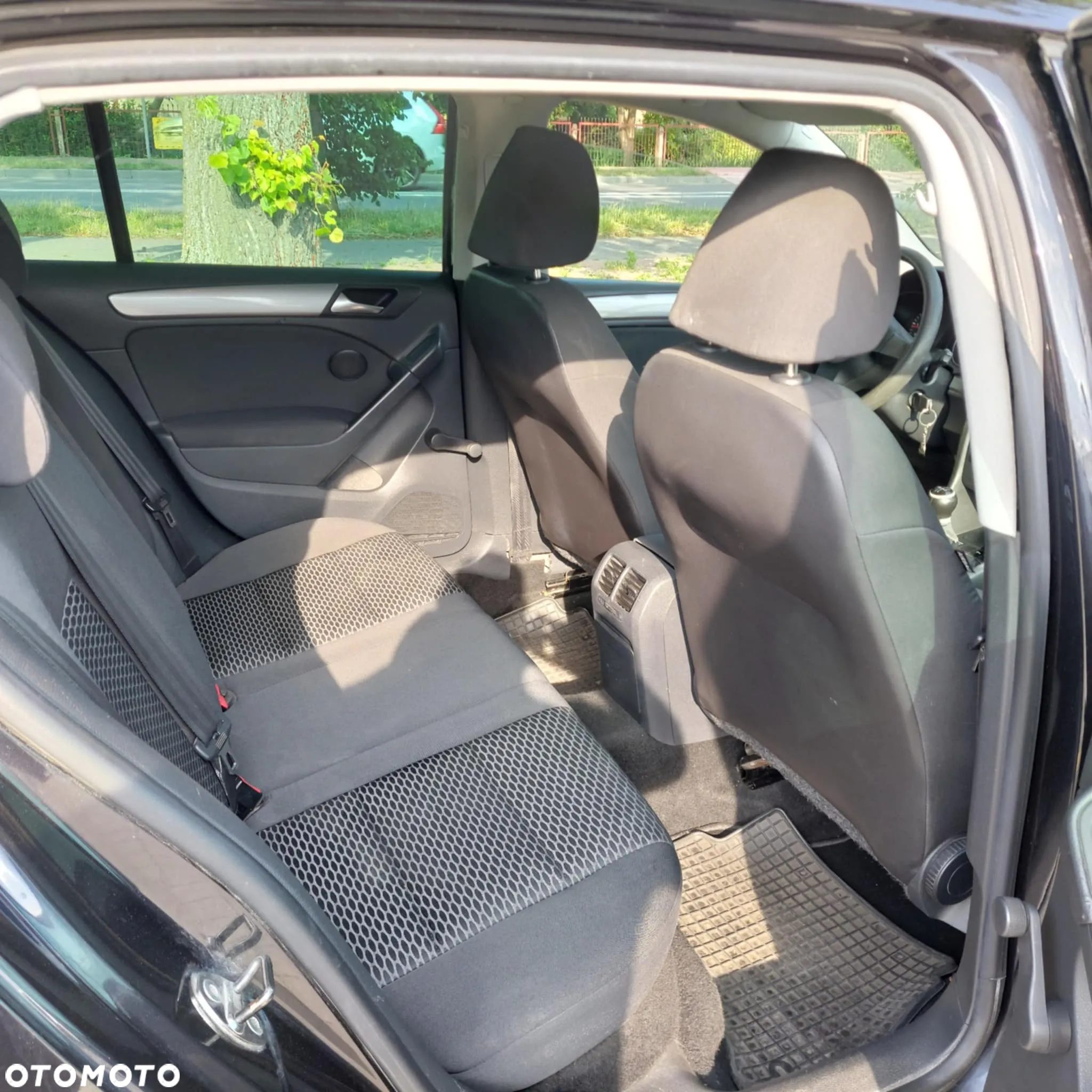 Volkswagen Golf 2.0 TDI DPF Comfortline - 7