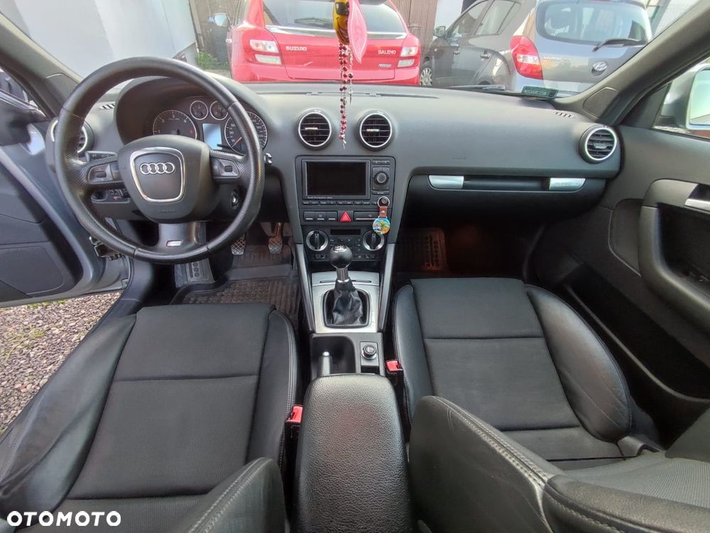 Audi A3 Sportback - 2