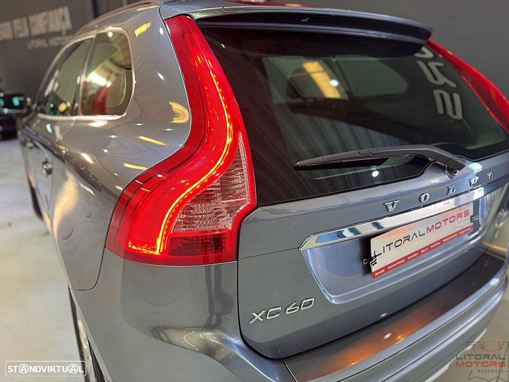 Volvo XC 60 2.0 D3 Momentum - 8