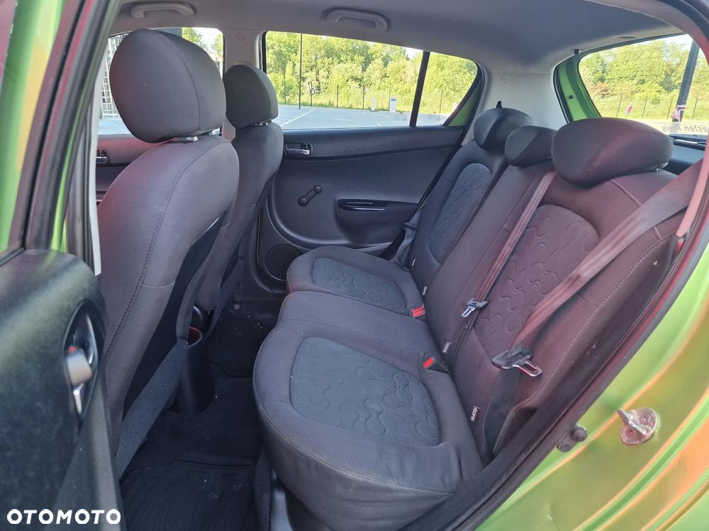 Hyundai i20 - 21
