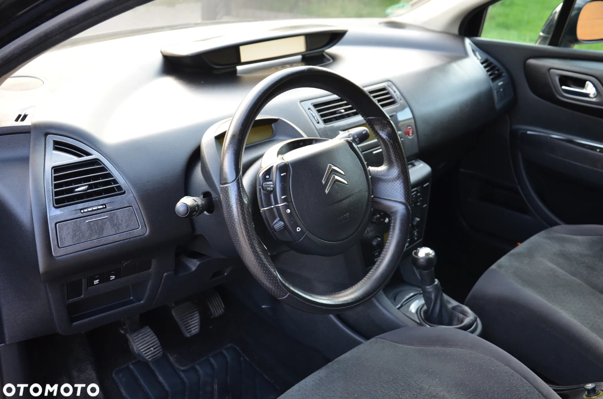 Citroën C4 1.6 16V Exclusive - 21