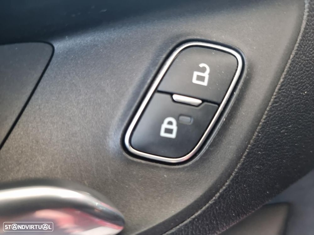 Ford Puma 1.0 EcoBoost MHEV ST-Line — fotografia 18