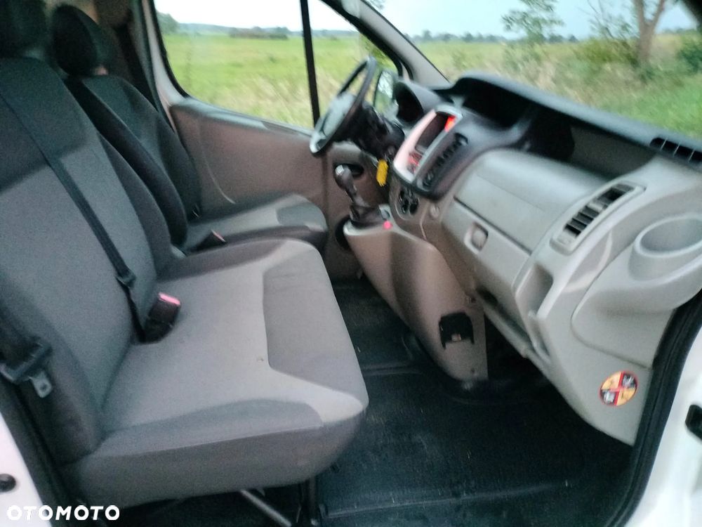 Renault trafic - 12