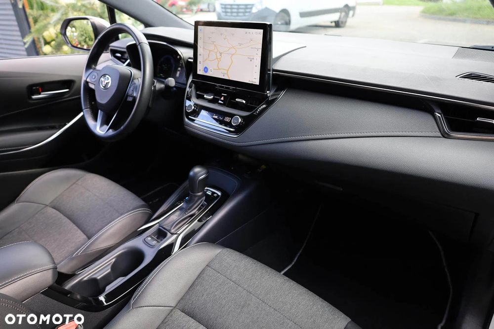 Toyota Corolla 2.0 Hybrid Style - 36