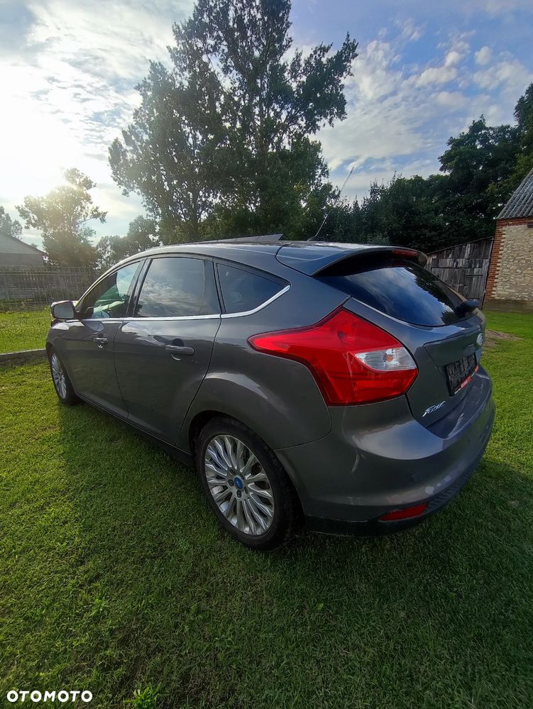 Ford Focus 1.6 TDCi DPF Champions Edition - 9