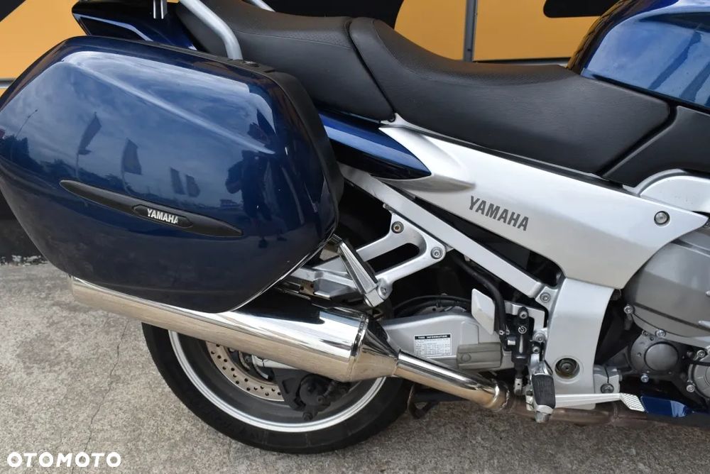 Yamaha FJR - 6