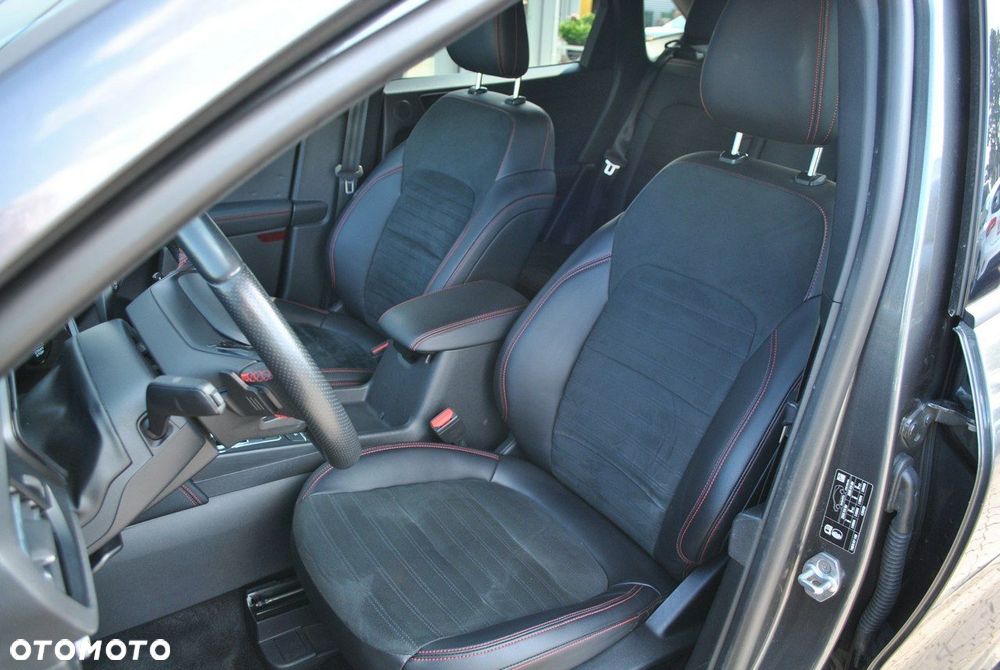 Ford Kuga - 29