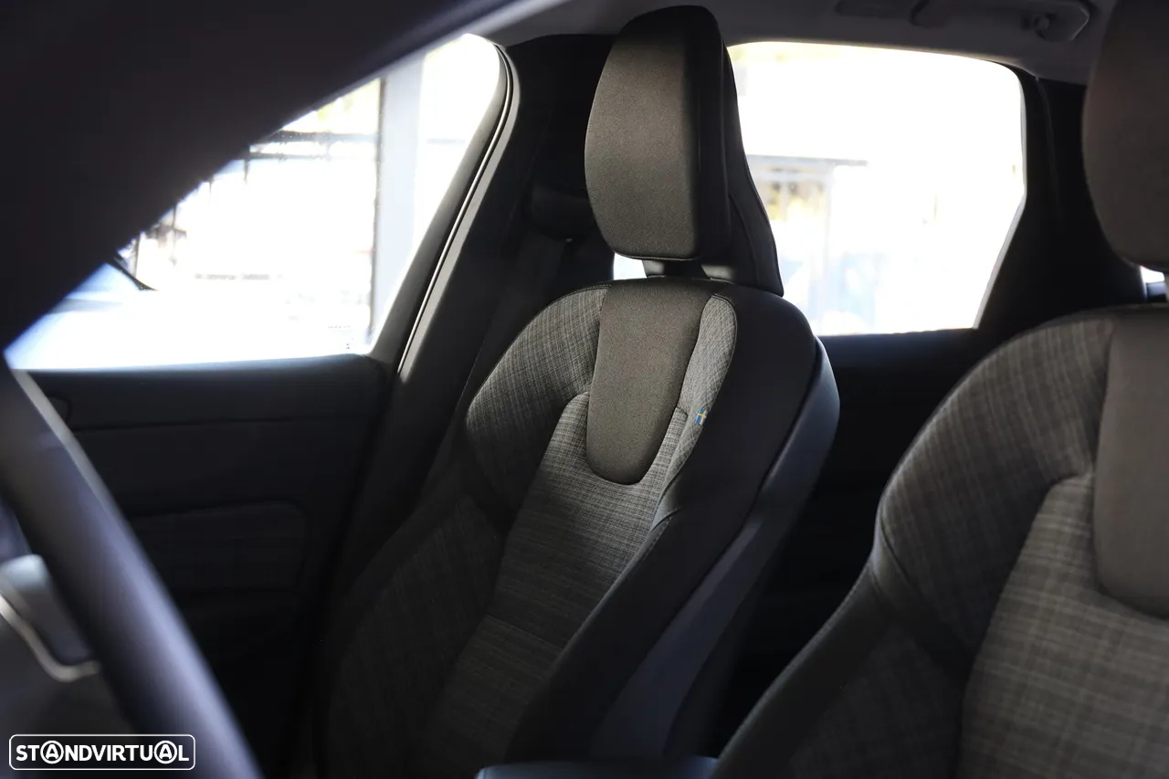 Volvo XC 60 2.0 B4 Core - 8
