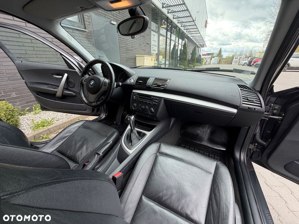 BMW Seria 1 116i - 16