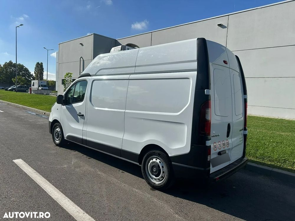Renault TRAFIC - 4