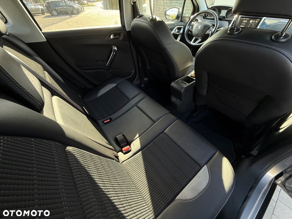 Peugeot 2008 e-HDi FAP 92 ETG6 STOP & START Allure - 30