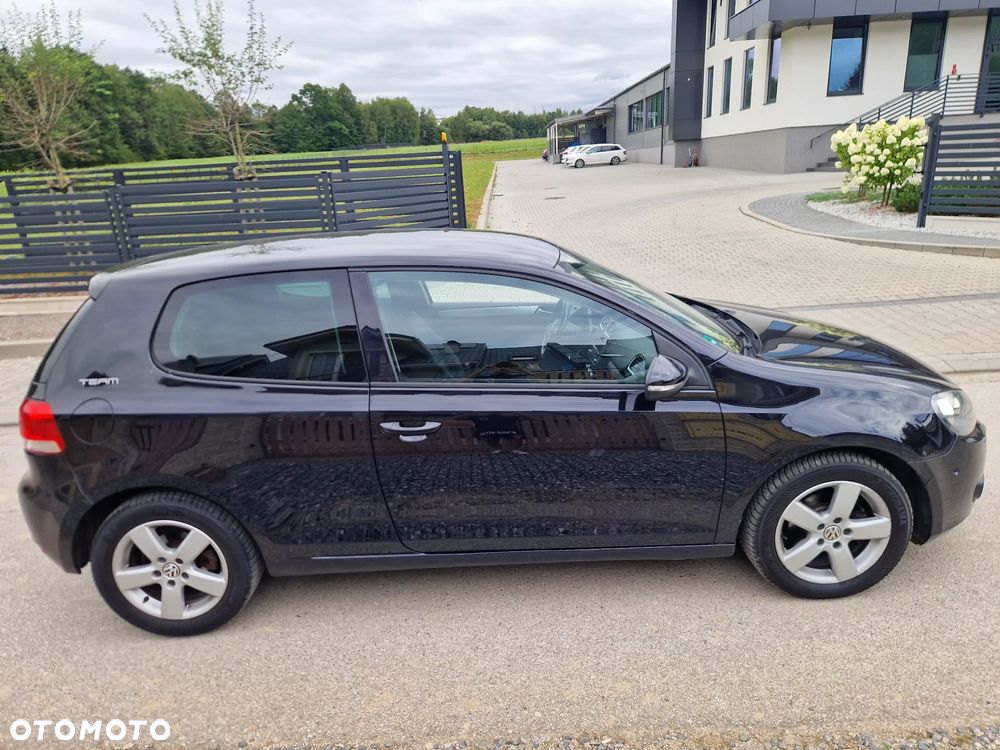 Volkswagen Golf VI 1.6 TDI BlueMot Trendline DSG - 11