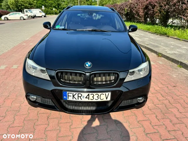 BMW Seria 3 320d xDrive DPF Touring Edition Exclusive - 3