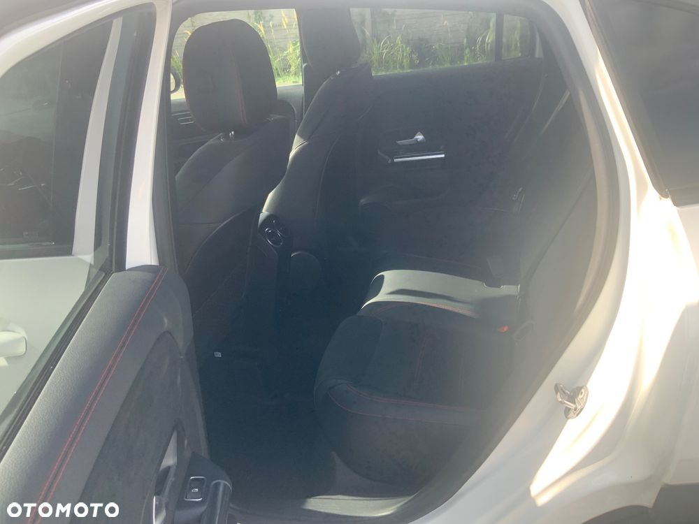 Mercedes-Benz GLA 200 Business Edition - 6