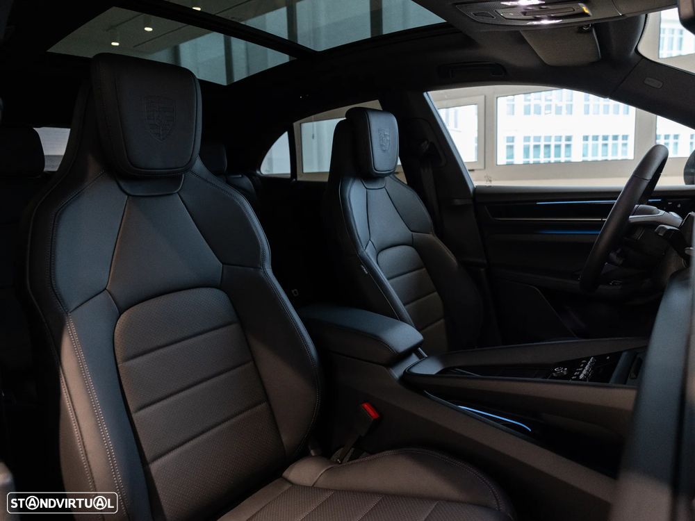 Porsche Macan Electric 4 - 31