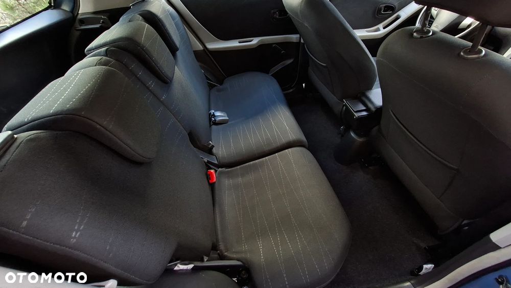 Toyota Yaris 1.3 VVT-i Sol - 14