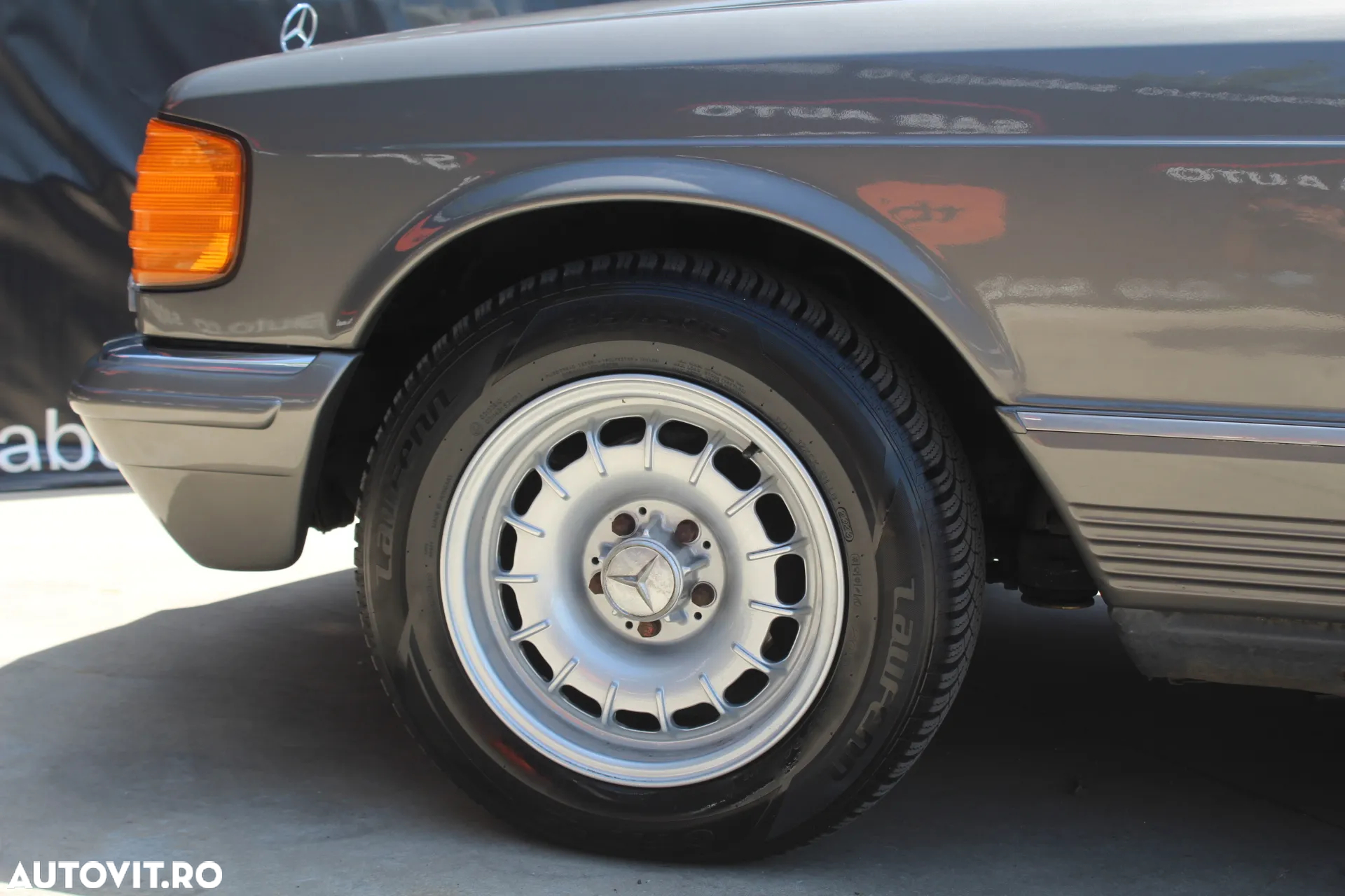 Mercedes-Benz - 20
